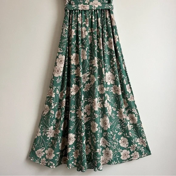 Gal Meets Glam Shannon Dress in Jade / Ivory - Picture 15 of 16